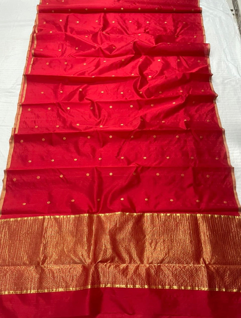 Naari x Red